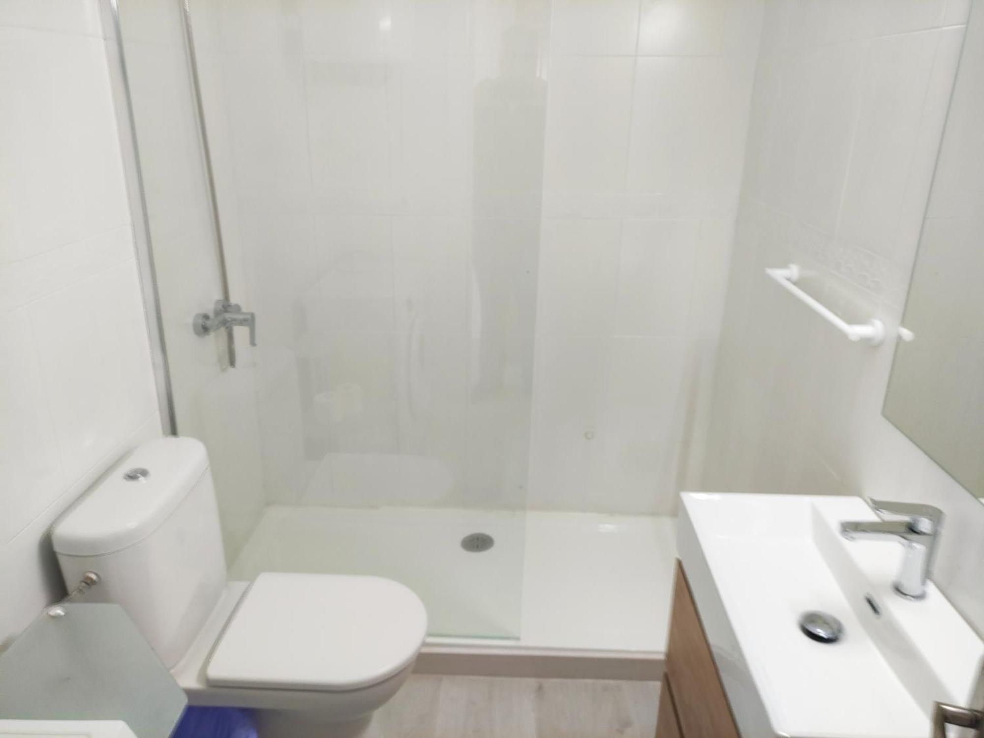 Apartemen In First Line Apto 12-3 *